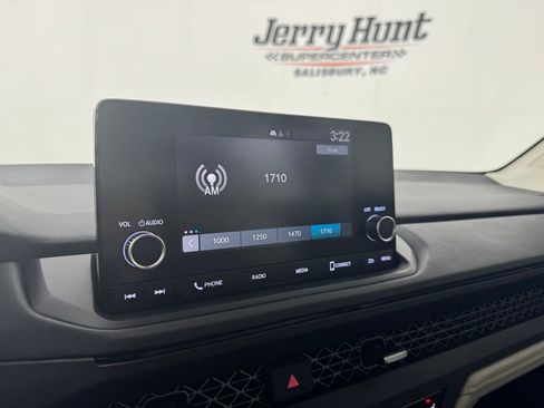 Used 2024 Honda Accord EX image 19