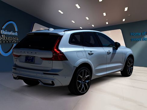 Used 2022 Volvo XC60 T8 Polestar w/ Protection Package Premier image 5