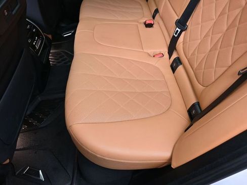 Used 2023 BMW X5 xDrive40i w/ Premium Package image 21