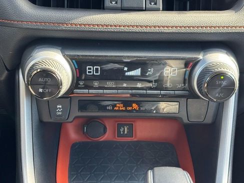 Used 2024 Toyota RAV4 Adventure image 31