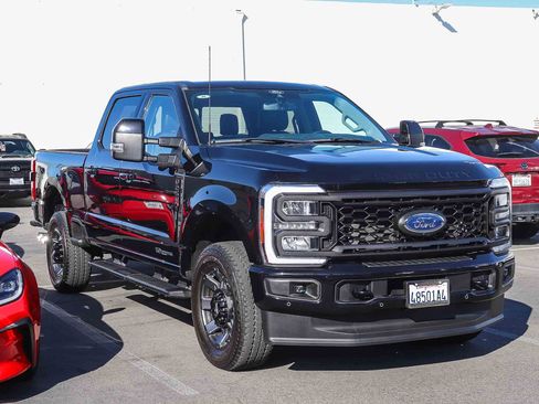 Used 2024 Ford F250 Lariat w/ Lariat Ultimate Package image 3
