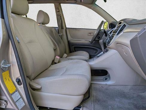 Used 2004 Toyota Highlander 4WD V6 image 18