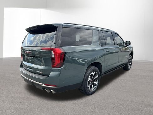 Used 2025 GMC Yukon XL AT4 Ultimate AWD/4WD image 3