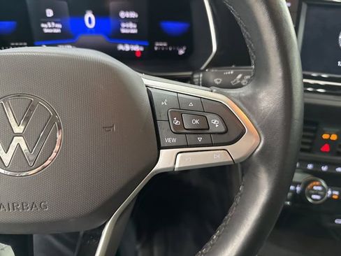 Certified 2022 Volkswagen Jetta SE image 14