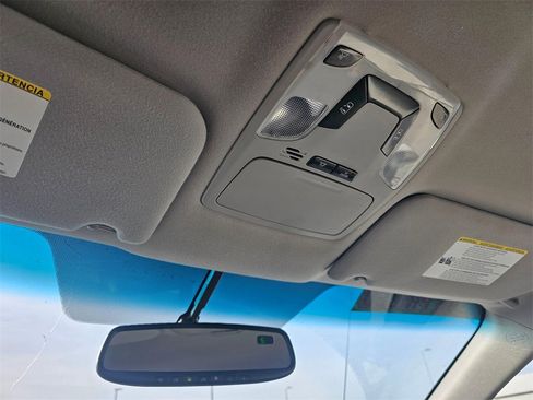 Used 2012 Toyota Sienna LE w/ Towing Pkg image 58