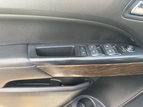 Used 2018 GMC Canyon Denali image 17