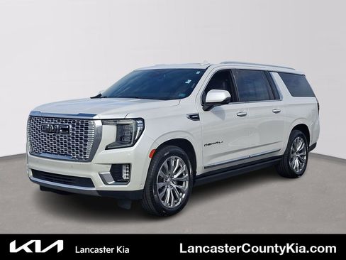 Used 2023 GMC Yukon XL Denali AWD/4WD image 1