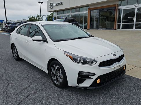 Used 2021 Kia Forte LXS FWD image 1