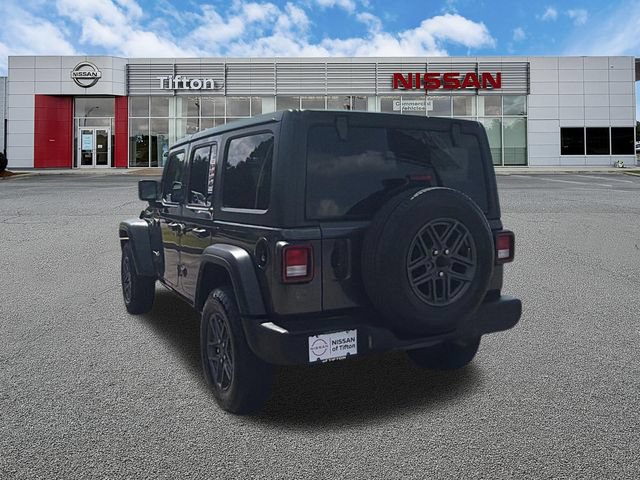 Used 2025 Jeep Wrangler Unlimited Sport AWD/4WD image 5