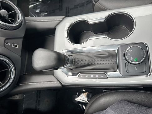 Used 2023 Chevrolet Blazer LT image 22