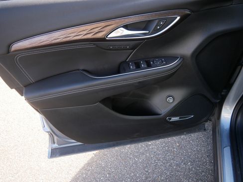 Used 2023 Buick Envision Avenir image 21