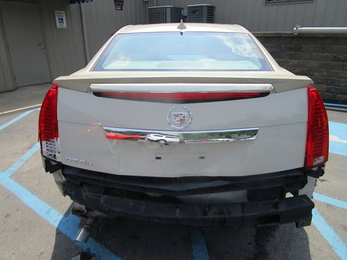 Used 2011 Cadillac CTS Luxury image 3