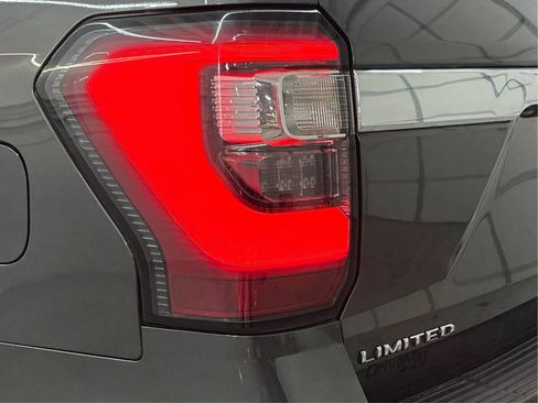 Used 2019 Ford Expedition Limited w/ Equipment Group 301A image 33