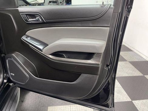 Used 2020 Chevrolet Suburban LT AWD/4WD image 18