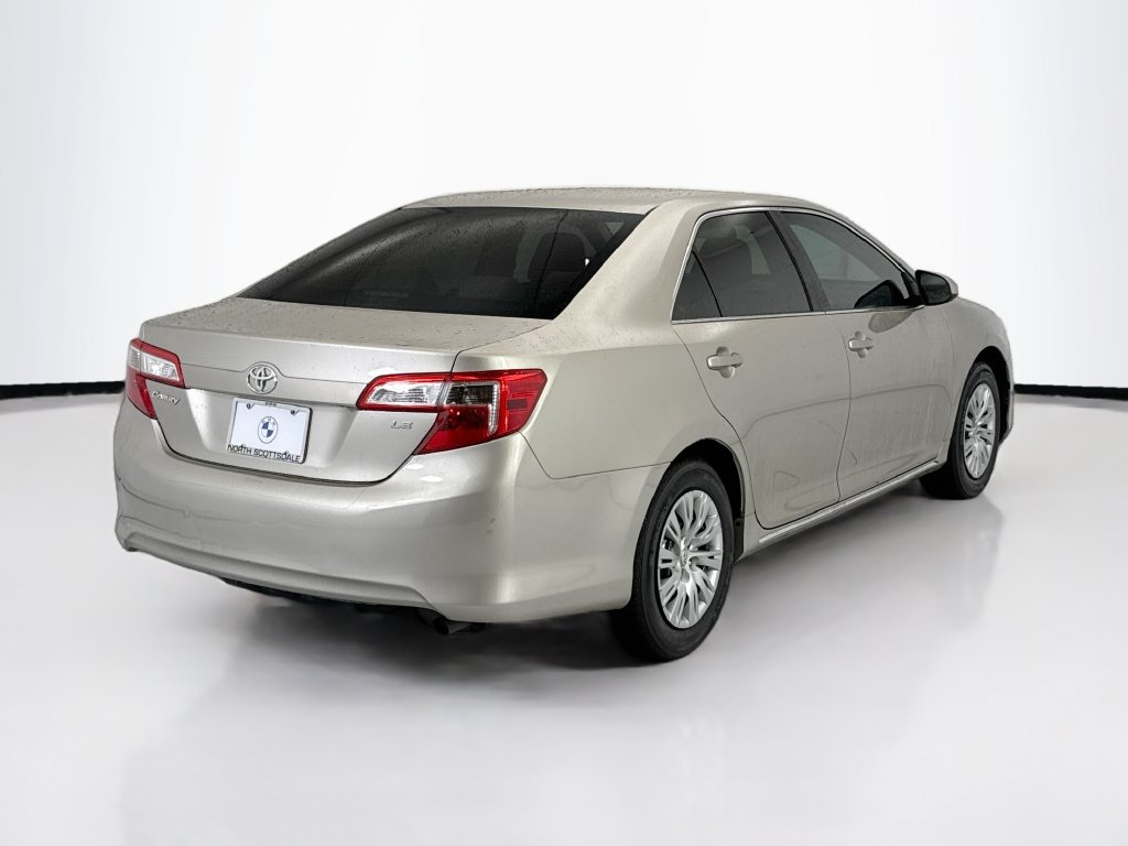 Used 2014 Toyota Camry LE FWD image 5