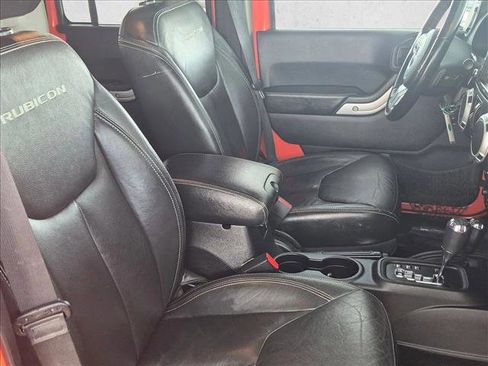 Used 2015 Jeep Wrangler Unlimited Rubicon AWD/4WD image 18