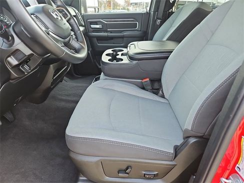 Used 2024 RAM 2500 Big Horn w/ Bed Utility Group image 18