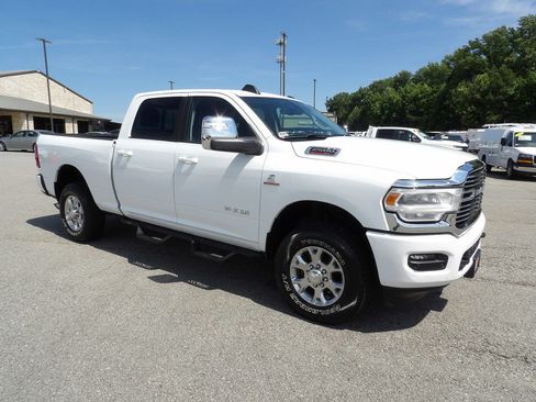 Used 2024 RAM 2500 Laramie AWD/4WD image 10