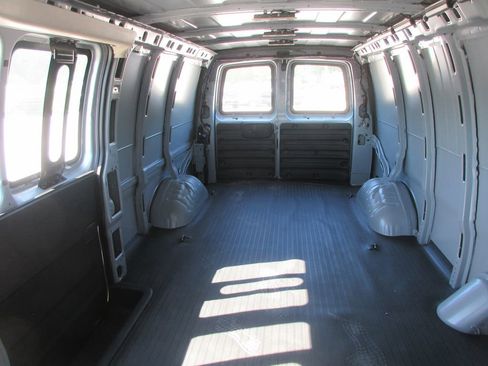 New 2026 GMC Savana 2500 Extended w/ Safety Package RWD image 12