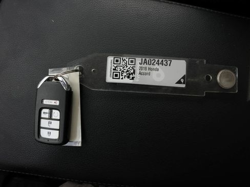 Used 2018 Honda Accord EX image 26