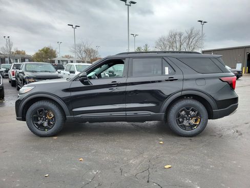 New 2026 Ford Explorer Tremor w/ Tremor Convenience Package image 7