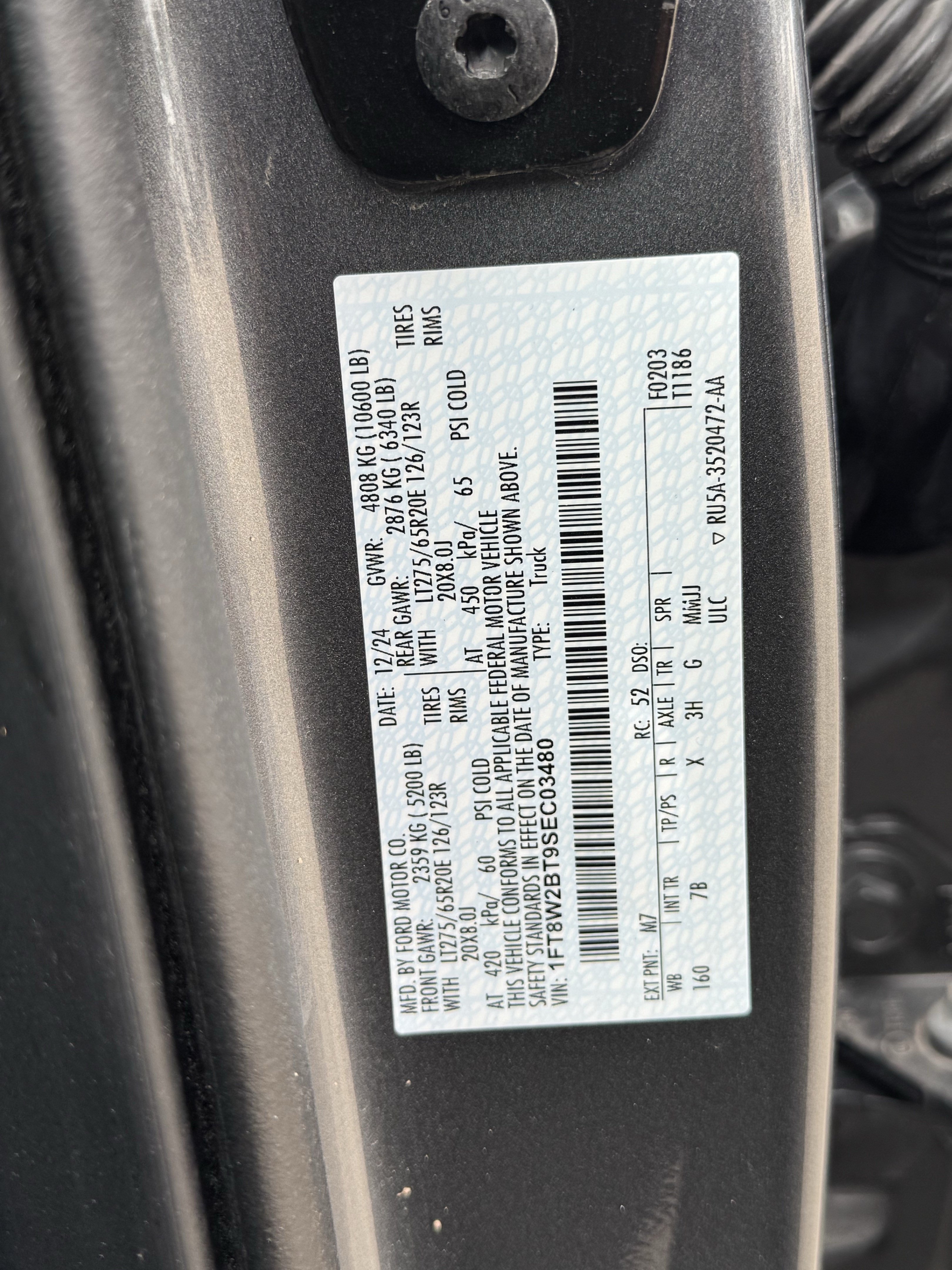 Used 2025 Ford F250 Platinum w/ FX4 Off-Road Package AWD/4WD image 37