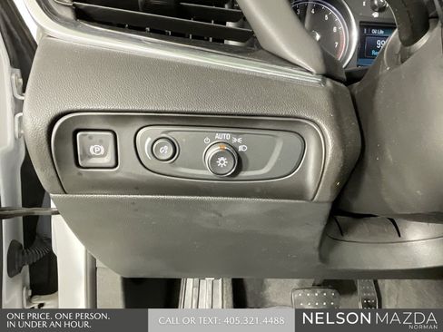 Used 2019 Buick Enclave Essence image 38