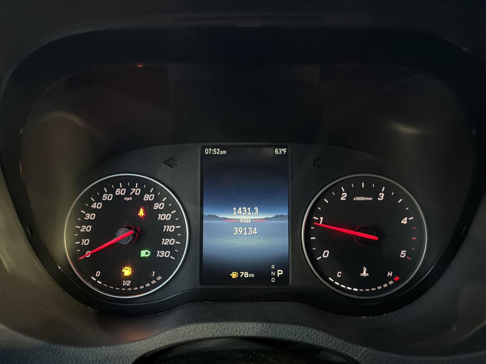 Used 2025 Mercedes-Benz Sprinter 2500 image 16