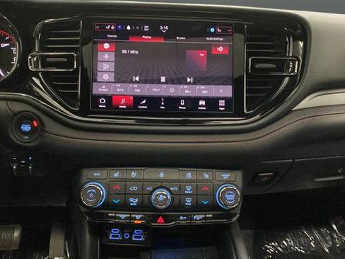 Used 2025 Dodge Durango R/T AWD/4WD image 13