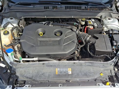 Used 2017 Ford Fusion Titanium image 27