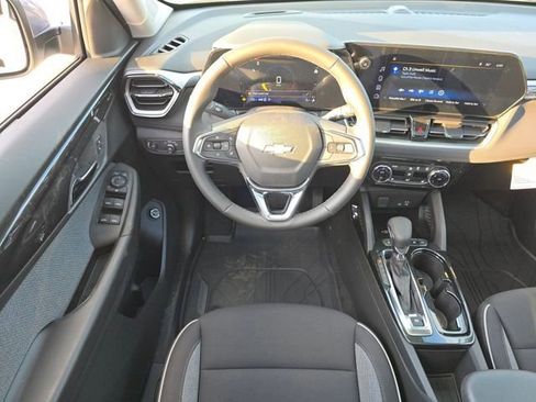 New 2026 Chevrolet TrailBlazer LT w/ Convenience Package image 3