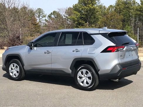 Used 2023 Toyota RAV4 LE image 4