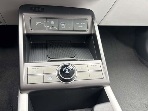 New 2026 Hyundai Kona SEL Premium image 9