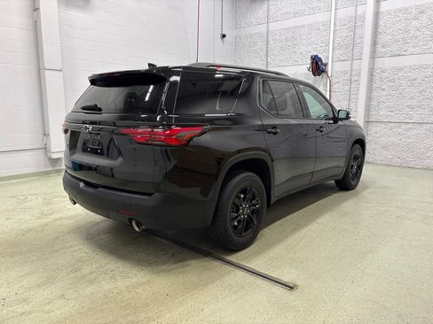 Used 2023 Chevrolet Traverse LT w/ Midnight/Sport Edition AWD/4WD image 4