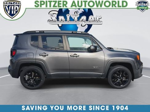 Used 2017 Jeep Renegade Altitude AWD/4WD image 10