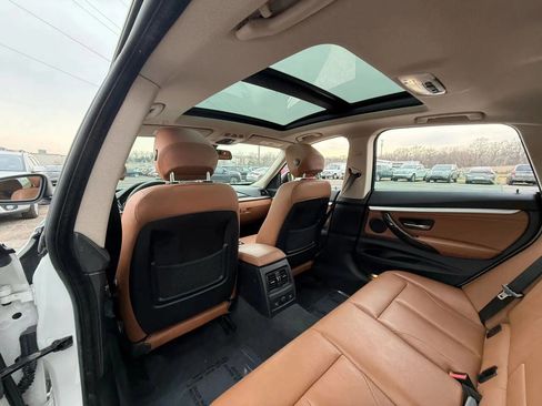 Used 2015 BMW 328i Gran Turismo xDrive image 17