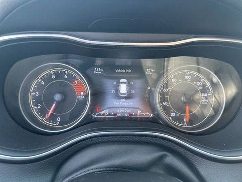 Used 2022 Jeep Cherokee Trailhawk w/ Technology Group B AWD/4WD image 8