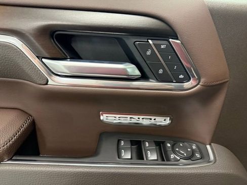 New 2026 GMC Sierra 1500 Denali w/ Denali Reserve Package image 14