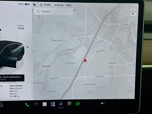 Used 2024 Tesla Model Y Long Range AWD/4WD image 19