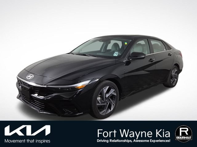 Used 2025 Hyundai Elantra Limited FWD image 1