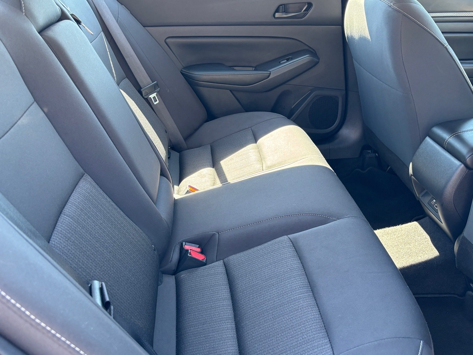 Used 2025 Nissan Altima 2.5 SV FWD image 28