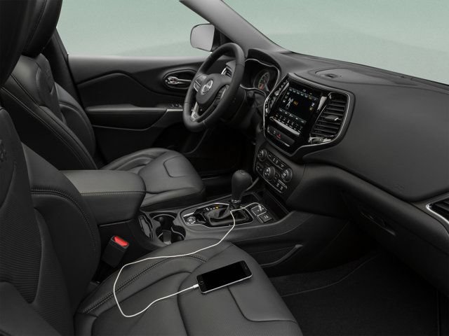 Used 2019 Jeep Cherokee Latitude Plus FWD image 40