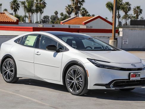 New 2026 Toyota Prius Limited image 4