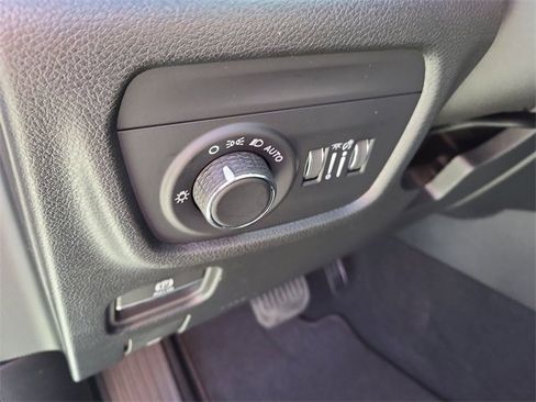 New 2025 Jeep Grand Cherokee L Laredo w/ Luxury Tech Group I image 14