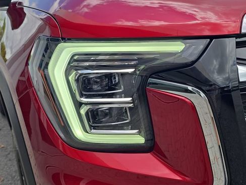 New 2026 GMC Terrain Elevation w/ Technology Package II AWD/4WD image 8