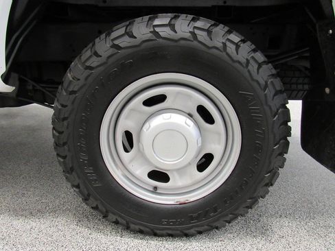 Used 2022 Ford F250 XL w/ Power Equipment Group image 14