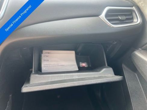 Used 2018 Chevrolet Equinox LT image 21