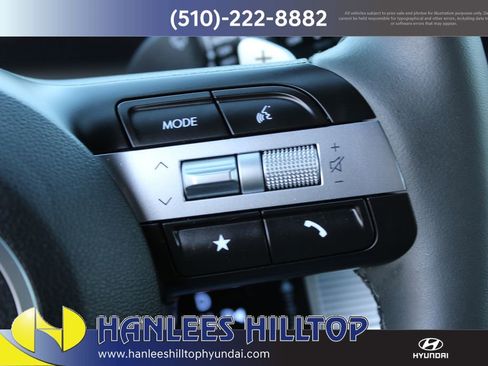 Used 2025 Hyundai Tucson Limited image 30