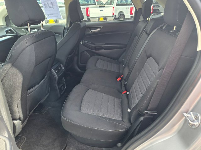 Used 2020 Ford Edge SE AWD/4WD image 10