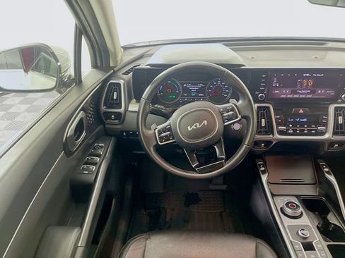 Used 2022 Kia Sorento S FWD image 23